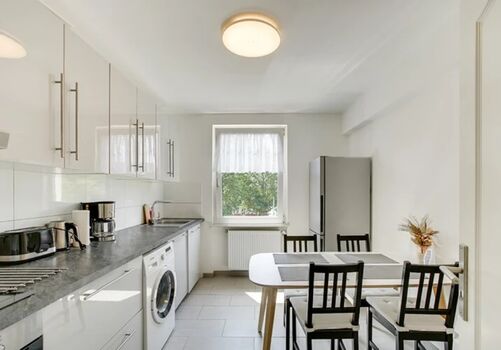 Modernes Apartment in Lambach – Nähe Bahnhof und Billa Bild 4