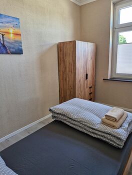 Zentrale Stadtvilla in Heide mit riesiger Stellfläche Bild 4