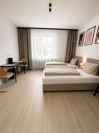 N8 Monteurhaus Nürnberg | 20+ Zimmer | 25 Parkplätze