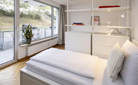 MOWO Monteurzimmer Kitzingen - für bis zu 80 Personen Bild 4