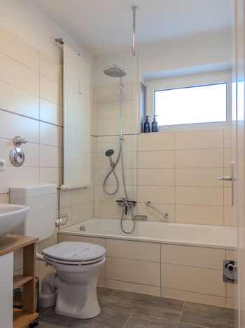 Franzi am Bahnhof: Ansprechende Wohnung für 4-5 Gäste Zdjęcie 3