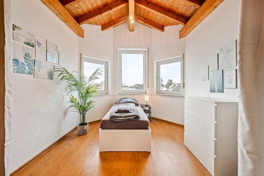 Easy Apartments 24 I Bergstraße - Eigene Wohnung mit Küche & Badezimmer Bild 3