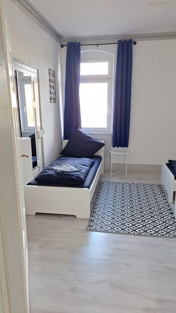 Haus mit 3 Monteurwohnungen in Reutlingen Bild 3