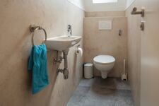 Gemütlich eingerichtetes möbliertes Großraumapartment Bild 11