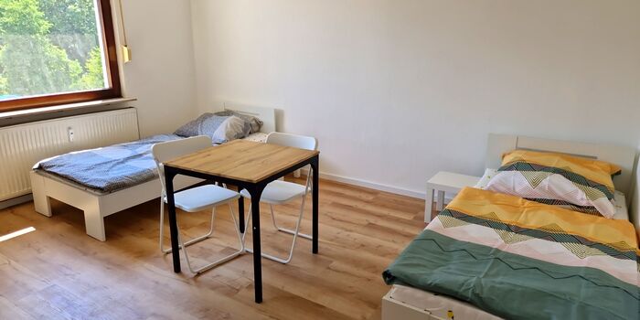 Monteur Wohnung 3 Zimmer für 6 Personen in Heilbronn (Salz)
