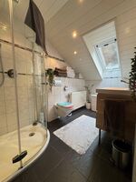 Große Monteurswohnung auf 2 Etagen mit 4 Schlafzimmern Bild 11