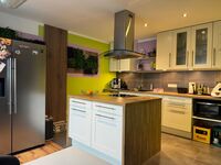 Große Monteurswohnung auf 2 Etagen mit 4 Schlafzimmern Bild 3