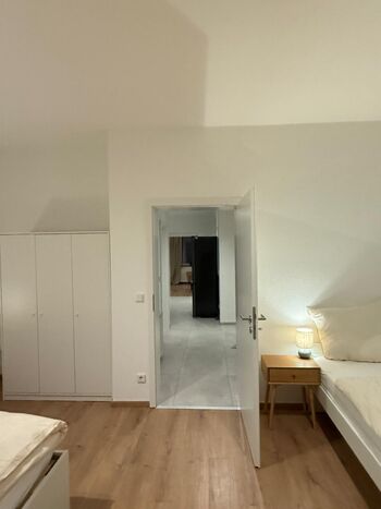 Sanierte, 2 Zimmer Wohnung am Centro Oberhausen Bild 3