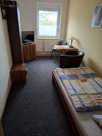 Monteurzimmer Monteurunterkunft Einzelzimmer in ruhiger Lage Bild 5