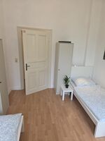 Sontra | 1-18 Monteure | Einzel- und Doppelbetten | Küche/TV Bild 3