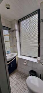 Zentral gelegen, gut ausgestattete Mitarbeiterunterkünfte Bild 3