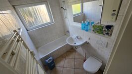 Frechen 4 Zimmer Wohnung mit 8 Betten Picture 9