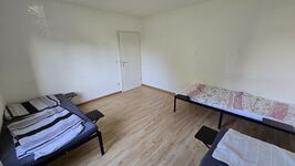 Frechen 4 Zimmer Wohnung mit 8 Betten Picture 2