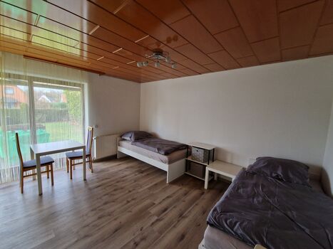 Monteurwohnung RoomWork24 – bis 6 Personen | Parkplatz