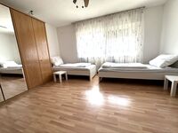 Monteur Haus Bild 23