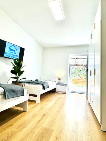 Monteurwohnungen Hockenheim | bis 15 Personen | Einzelbetten | Parkplatz