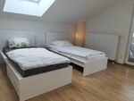 T-4 Mietangebote.Info bietet exklusives Penthouse Apartment Picture 1