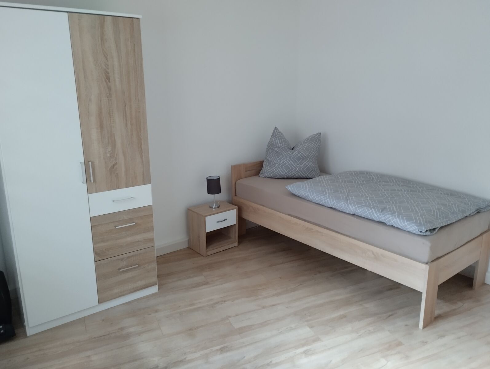 Picture 2