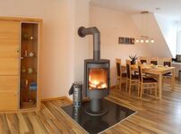 Essplatz für 6 Personen, Kamin