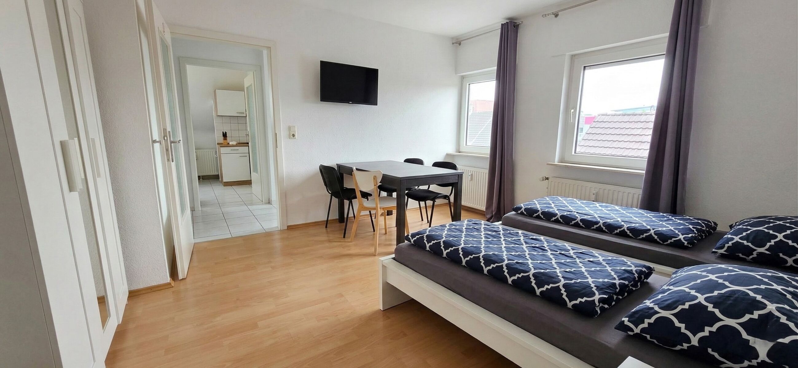 Wohn- und Schlafzimmer