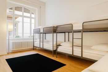 Monteurwohnung in denkmalgeschützter Villa | max. 8 Pers. Bild 4