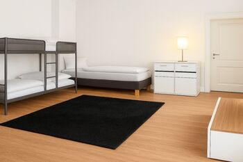 Monteurwohnung in denkmalgeschützter Villa | max. 8 Pers. Bild 2