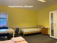 Doppelzimnmer_Beispiel, geräumig mit KS und TV