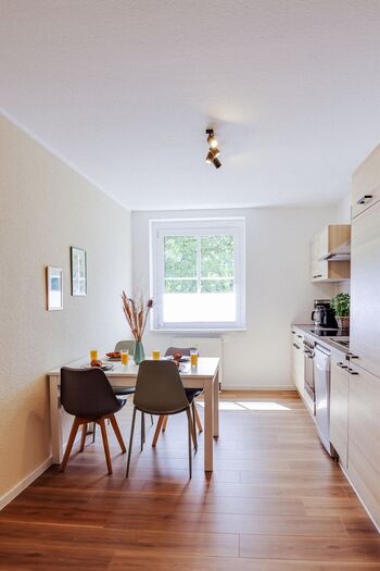 Halle - 6 pers - hochwertig und modern