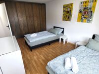 2-Bett Zimmer in der 5-Bett Wohnung in Bad Urach (Alternativansicht)