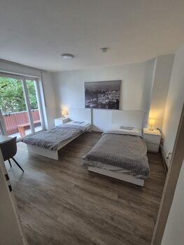 Frisch renovierte Monteurwohnung in Augsburg-Haunstetten Bild 3