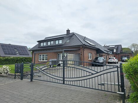 3 Zimmerwohnung mit Balkon in Elbnähe Bild 1