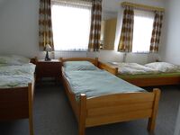 Whg. OG | Schlafzimmer mit 3 Einzelbetten