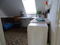 Whg. OG | Küche mit Einzelbett