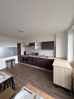 Monteurs Unterkunft über den Dächern der Stadt Bild 10