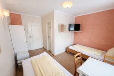 Doppelzimmer mit Badezimmer