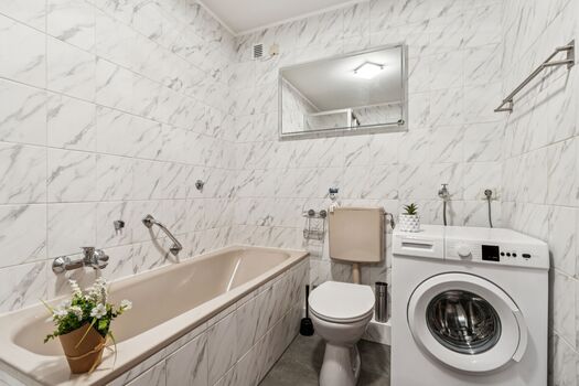 Gemütliches Apartment in Bedburg-Hau – Mit Balkon 3 Per. Bild 2