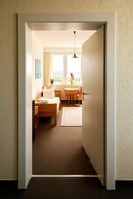 40 Einzel + Doppelzimmer | Raucher/Nichtraucher Zimmer | Parkplatz Bild 1