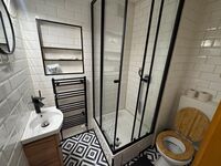 MB Homes Reutlingen (ganzes Haus) 4-8 Personen Langzeit Firmen. Bild 16