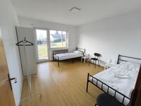 Große Wohnung, 2 Zimmer, Einzelbetten, Max. 5 Pers. Top Anbindung Bild 10