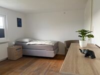 Schlafzimmer recht 2
