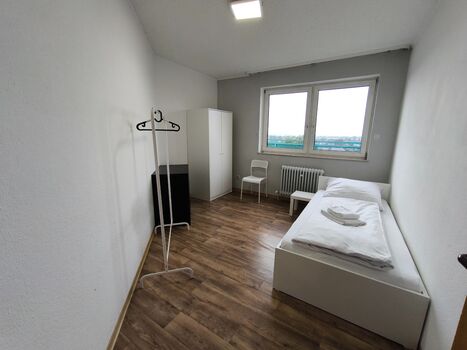 Hochheim Monter Apartments: Perfekt für Teams von 2-10 Pers. Bild 3