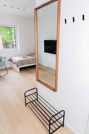 Hochwertig eingerichtet | 1 Zimmer | Free Parking u. WiFi Bild 3