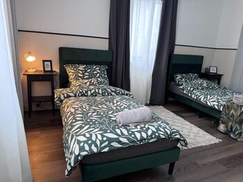 Zimmer 2 EG