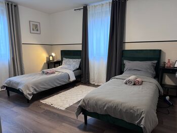 Zimmer 1 EG