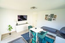 SAZ Verwaltung - Modernes 3 Zimmer Appartment EG Picture 2