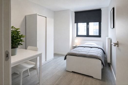FL9 / TOMASZ-LIVING in HANDEWITT - Großes Zimmer + WLAN Picture 2