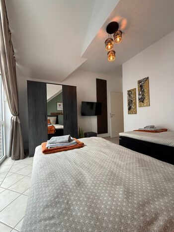 3 Schlafzimmer mit 6 Betten | City-Loft in Bestlage CLP Bild 5