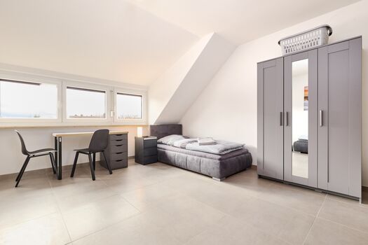 SP-Living: Monteurwohnungen / Apartments / Häuser / Zimmer / Top Zdjęcie 2