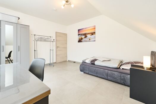 SP-Living: Monteurwohnungen / Apartments / Häuser / Zimmer / Top Zdjęcie 1