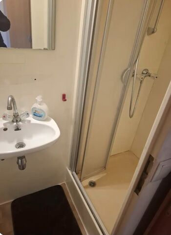 Gästezimmer (Zweibettzimmer) in Ostfriesland Altstadt Leer Picture 4